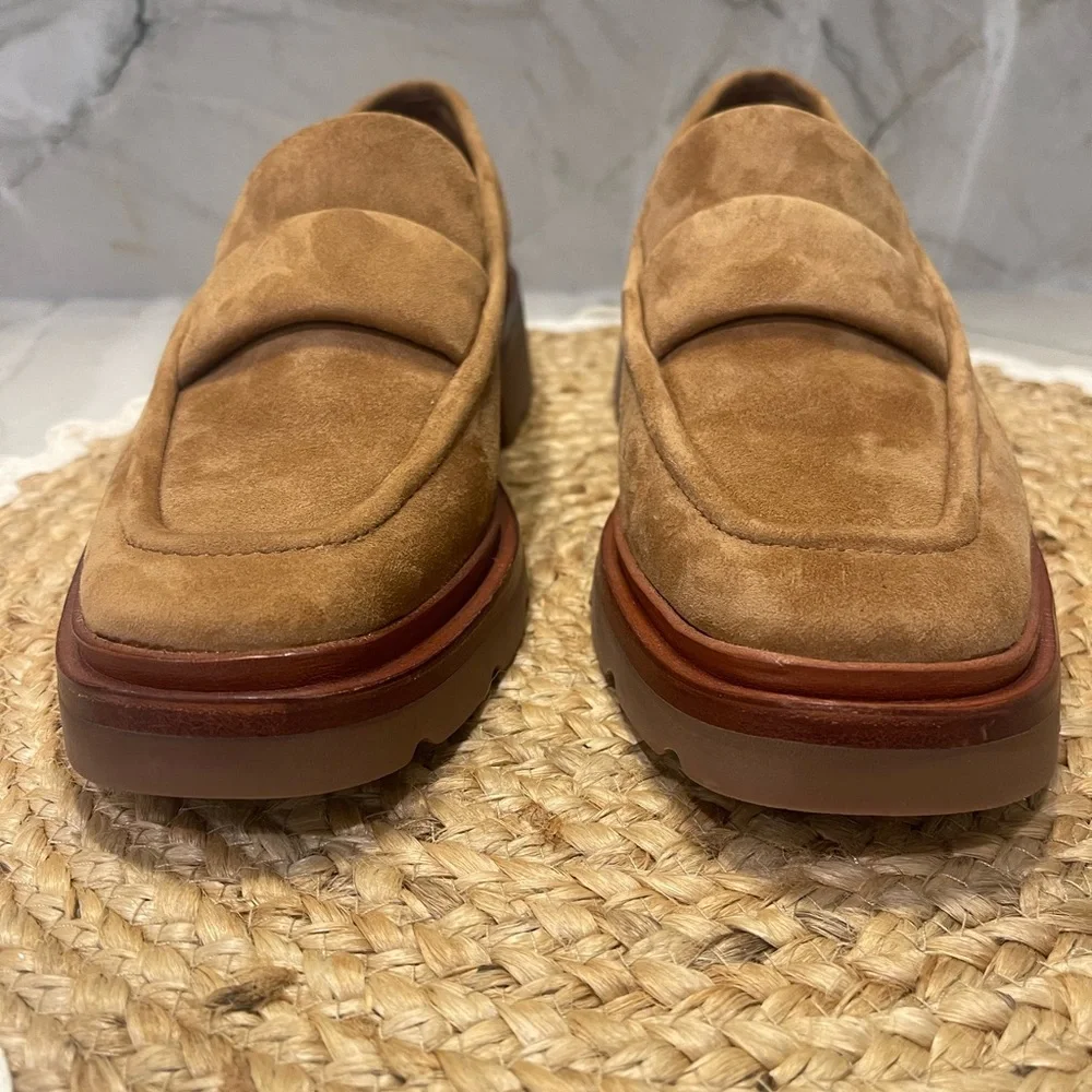 NWOT Vince Robin Suede Penny Loafers Lug Sole in Fawn! - Picture 2 of 6